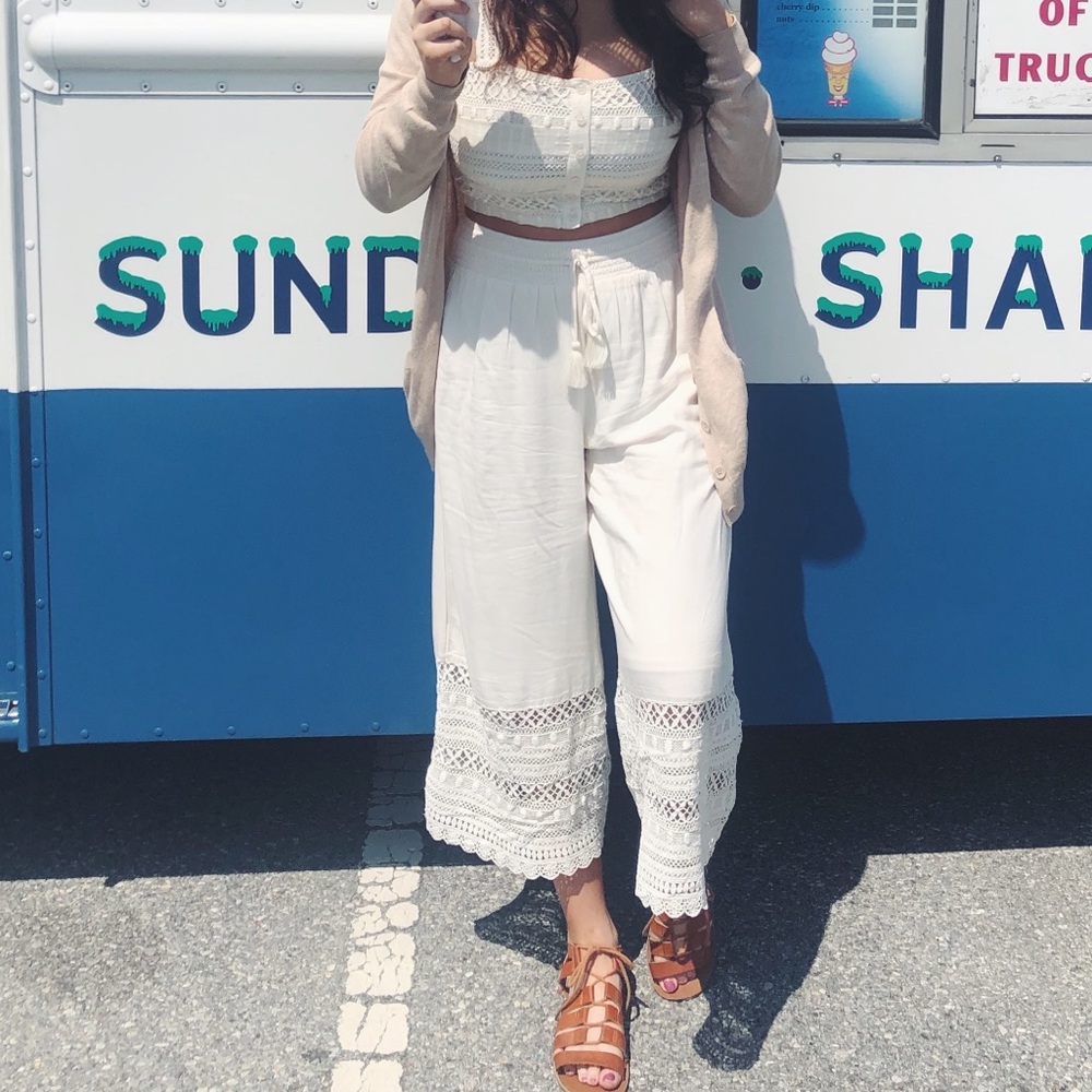 American Eagle Lace Boho Style Set